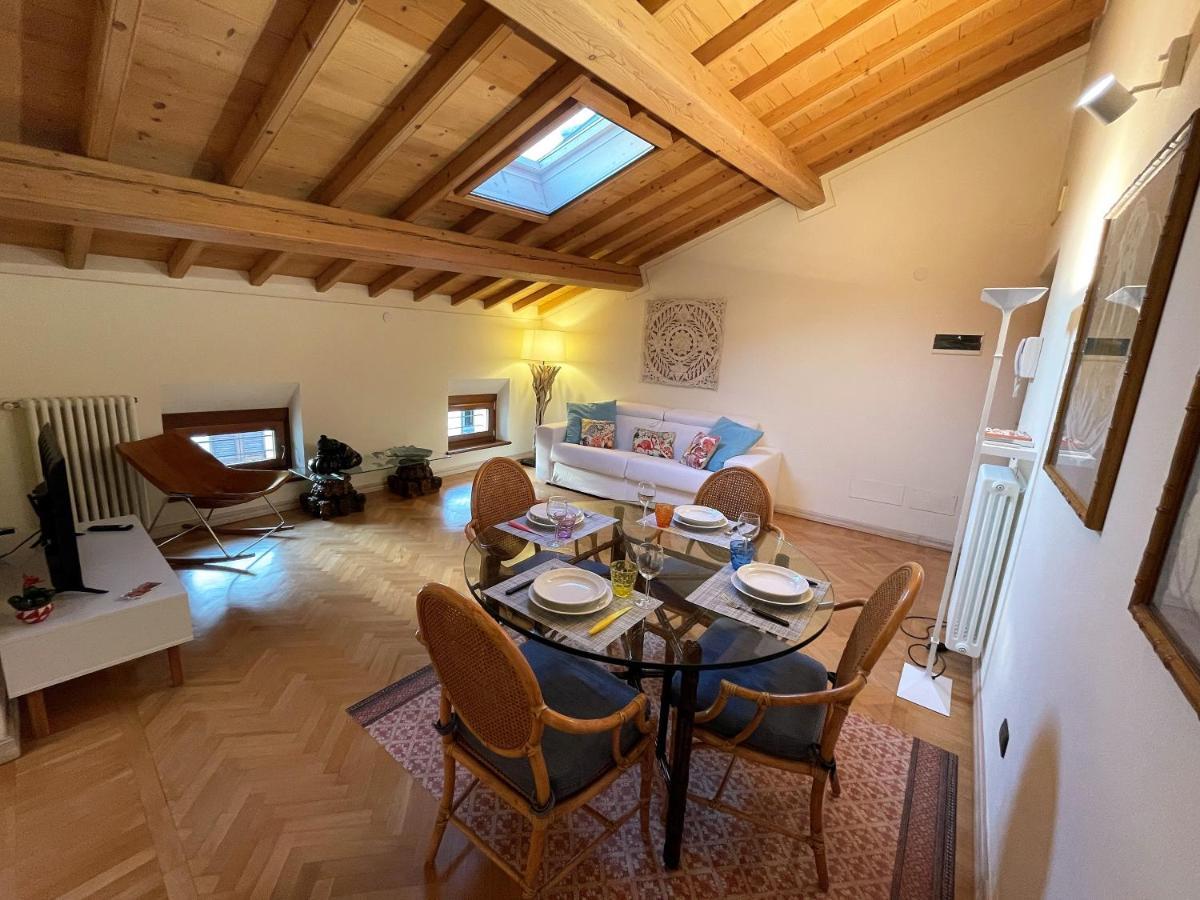Attic 1 Centro Storico Apartment Peschiera del Garda